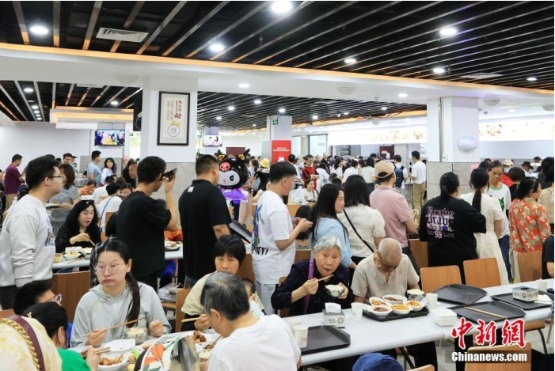 从网红到长红 一只卤鹅烹出城市发展新味道